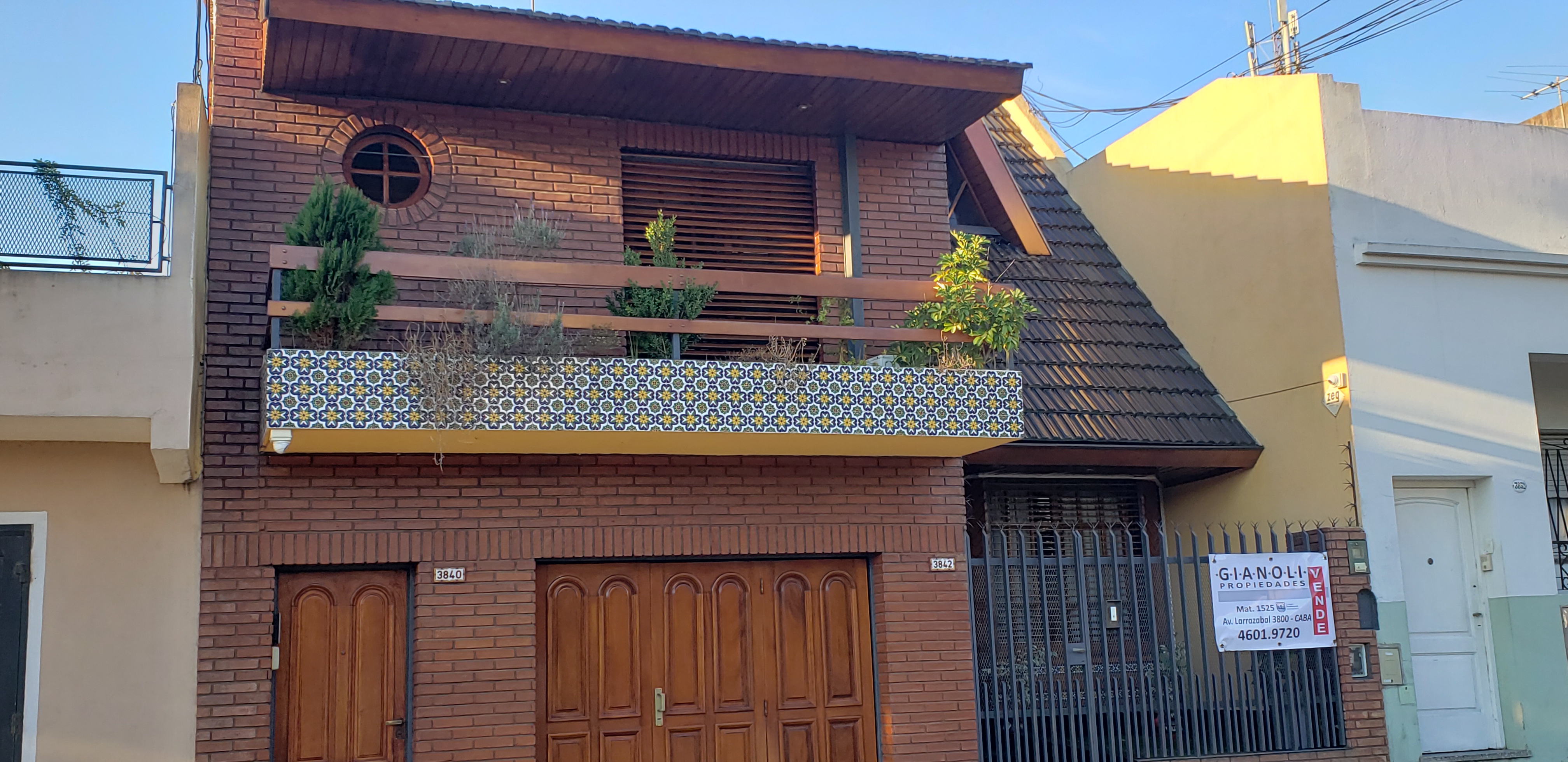 Departamento tipo casa al frente - Fonrouge